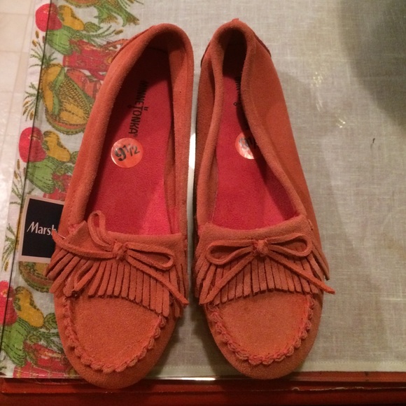 Minnetonka Shoes