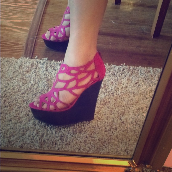 Sky high Wedges