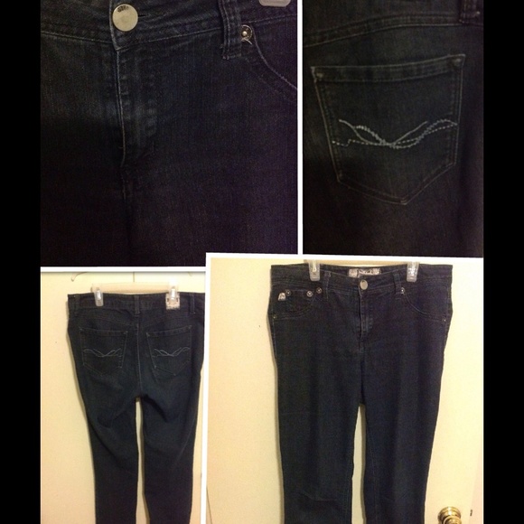 17/21 jeans. Stretchy. EUC