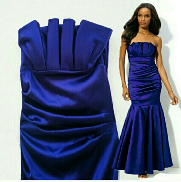 SOLD BOGO Merca. Royal Purple Gown NWOT - Picture 3 of 4