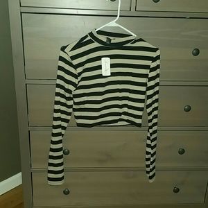 Forever 21 long sleeved crop top