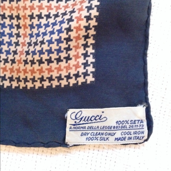 Gucci silk scarf - Picture 4 of 4