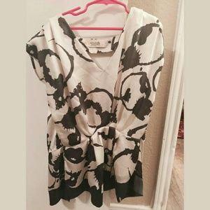 Grey and white print top