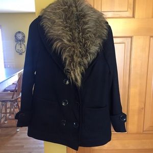 Size medium navy coat with faux fur!