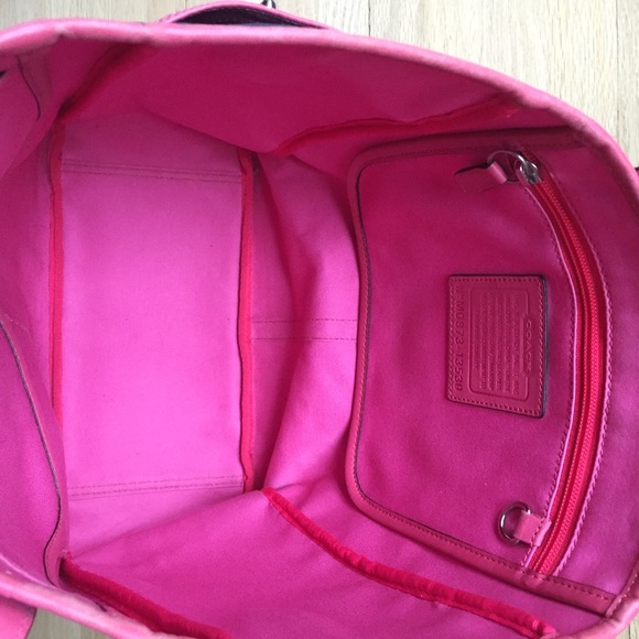 Navy Coach Bag with Pink Pipping - Picture 4 of 4
