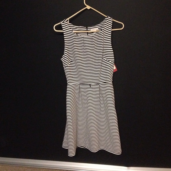 NEW Black and white dress