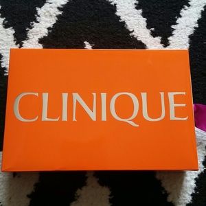 NWOT! Clinique Absolutely Happy 4 Piece Set!