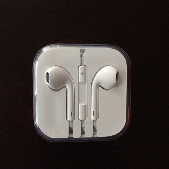 Apple EarPods never been opened or used.