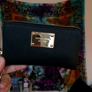Black Michael Kors wallet/phone case