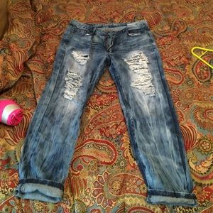Machine brand distressed capris