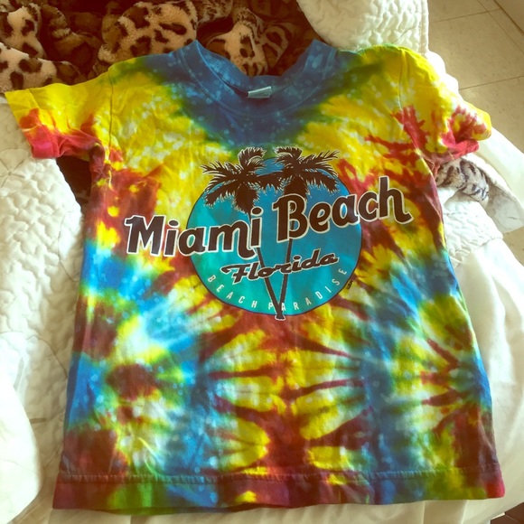 Miami Beach Florida Beach tie-dye tee. 100% cotton