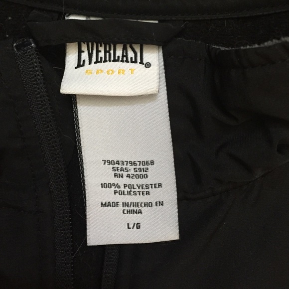 Nice grey and black zip up everlasting jacket - Picture 2 of 4