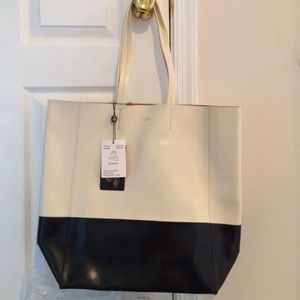 Soriano white black bag