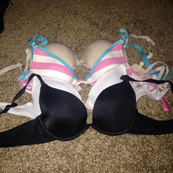 3 Walmart bras 1 Victoria secret bra. All 32A.