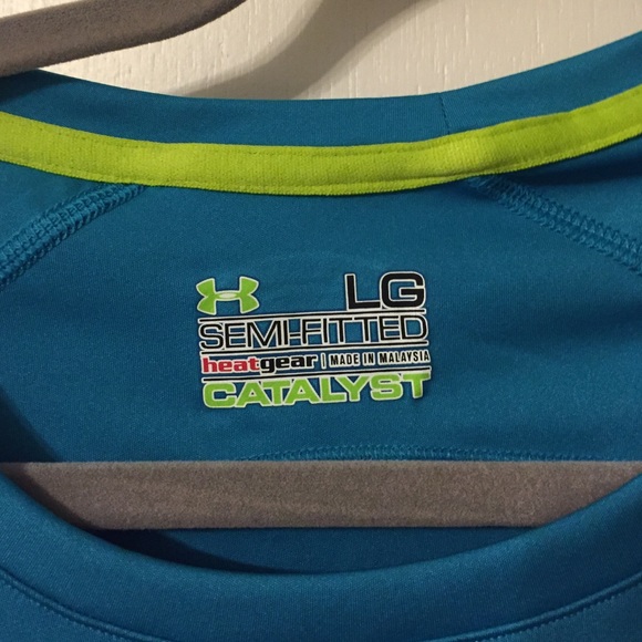 Under Armour Catalyst Shirt - Picture 2 of 3