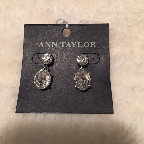 Pretty stoned earrings