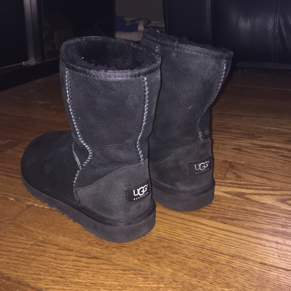 Black uggs