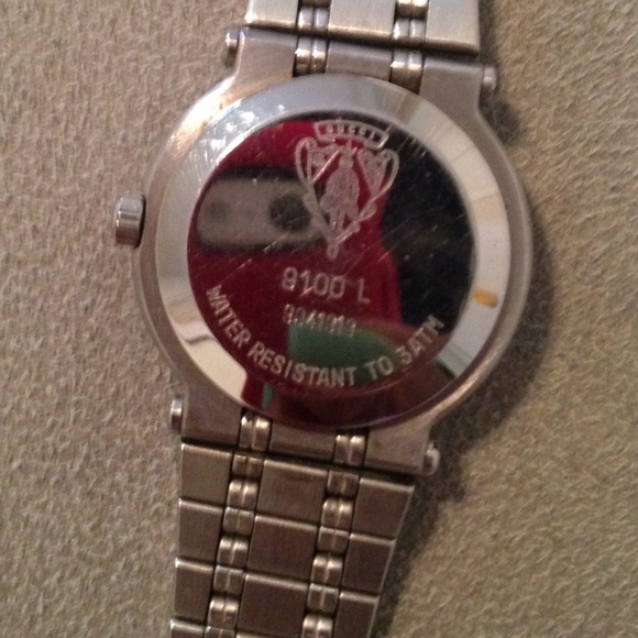 🔊SOLD🎶🎶GUCCI ladies watch CLASSIC - Picture 3 of 4