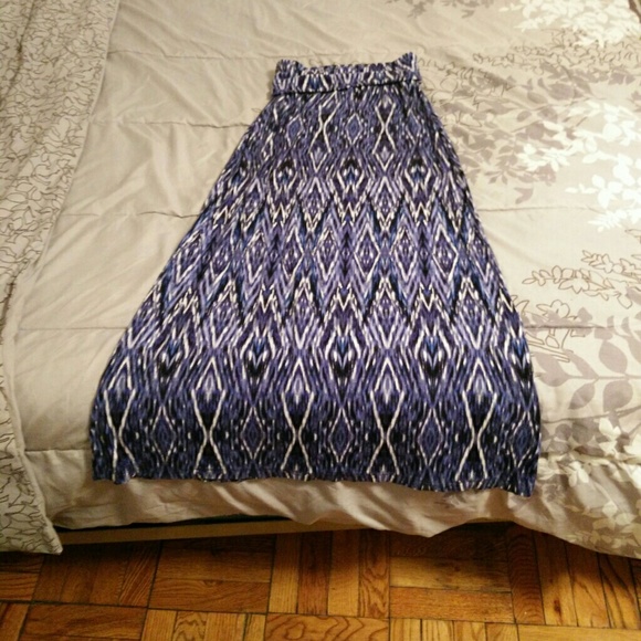💰2 for $20💰 Blue print maxi skirt - Picture 1 of 1