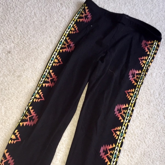Forever 21 printed leggings