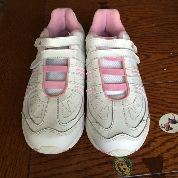 Avia Shoes