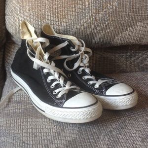 Black high top converse