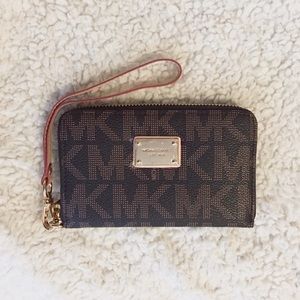 BRAND NEW Michael Kors Wallet