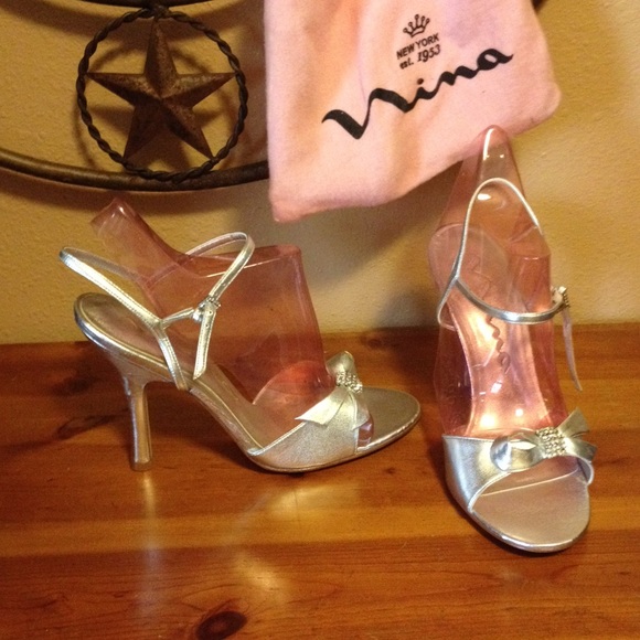 Stunning Silver Heel