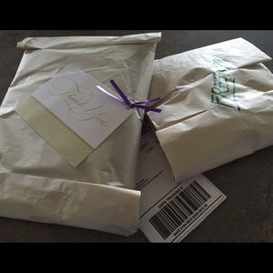 TRADED (AUTHENTIC GUCCI PURSE)