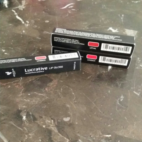 Younique's Lucrative Lip Gloss