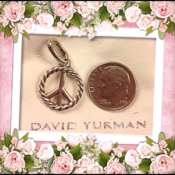 🎉Sale 🎉Authentic  Tiffany and Co. Peace Pendant