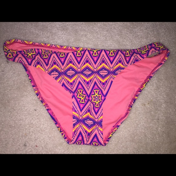 Pink printed bikini cheeky bottoms! Forever 21