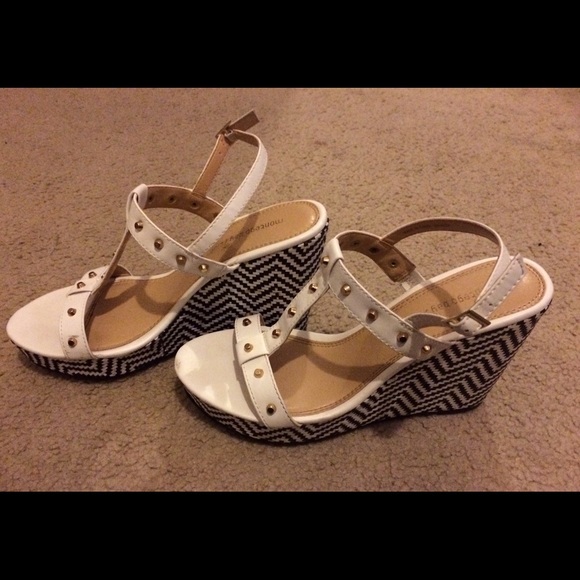 Shoes - Picture 3 of 3