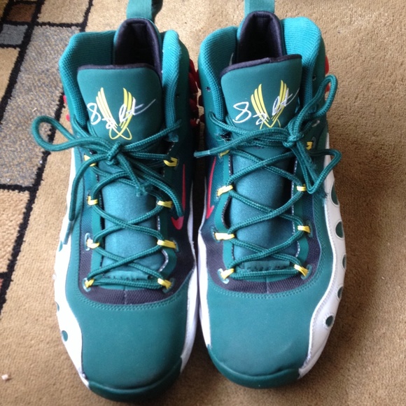 Nike sonic flight sz 10 mens