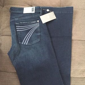 Seven for all mankind dojo flare leg size 28