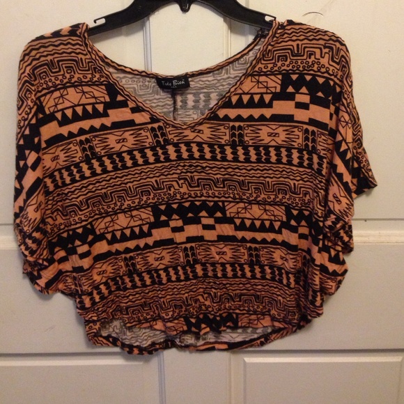 Tribal black & pink crop top