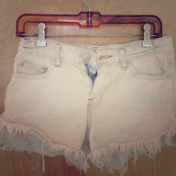 Free people Light wash denim shorts