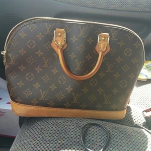 100% authentic Louis Vuitton handbag