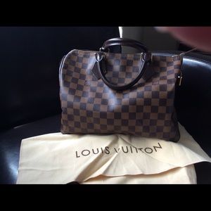 Authentic Louis Vuitton Damier Speedy