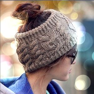NWOT Knitted Headband