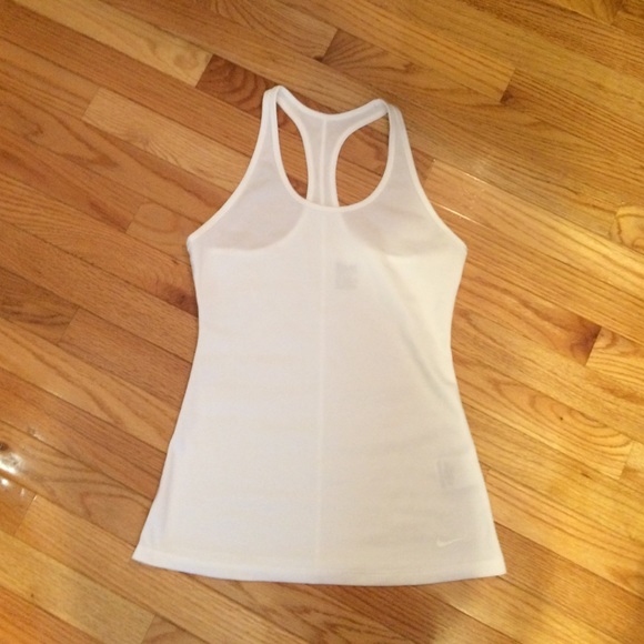 Nike tank