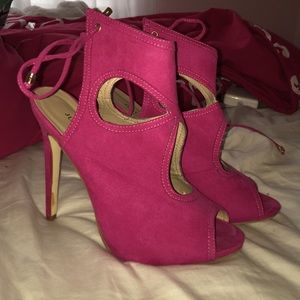 JustFab Pink Suede Cut Out Booties