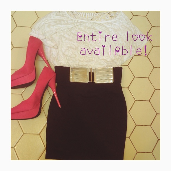 ♥️️SOLD IN BUNDLE♥️Black Pencil Skirt