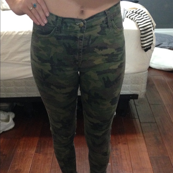 Camo jeans high waisted