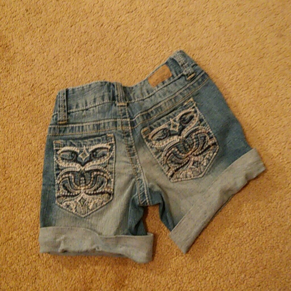 Shorts - Picture 2 of 2