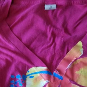 V neck Hollister shirt