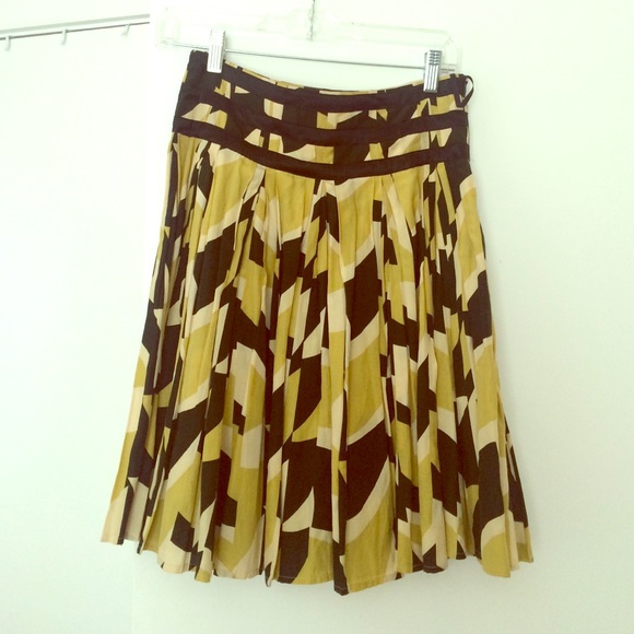 French Connection Skirt, Size 2!