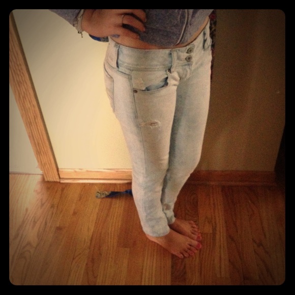Brand new ae distressed skinny jeans!