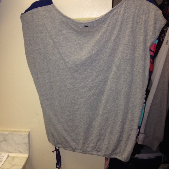 CUTE BLOUSE - Picture 3 of 3