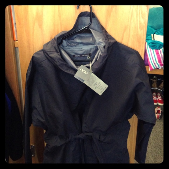 New with tags Nau poncho via xxs/xs !!